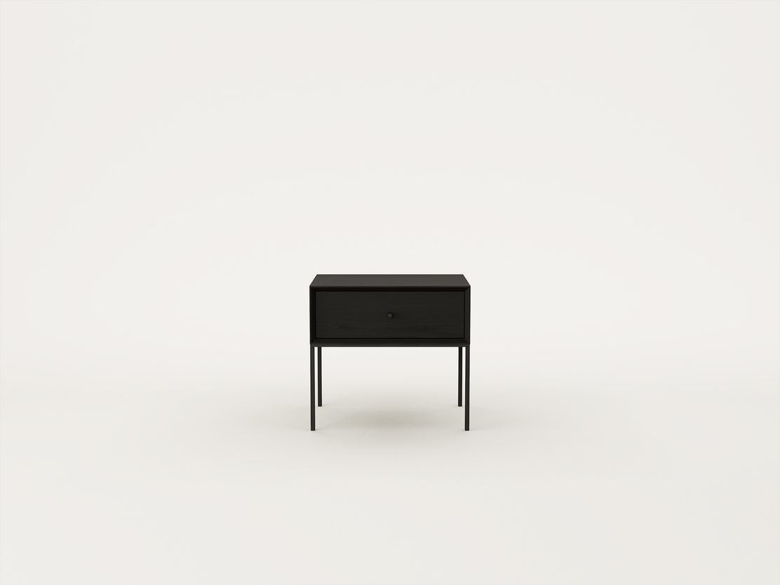 Ebony Ash / Matt Black