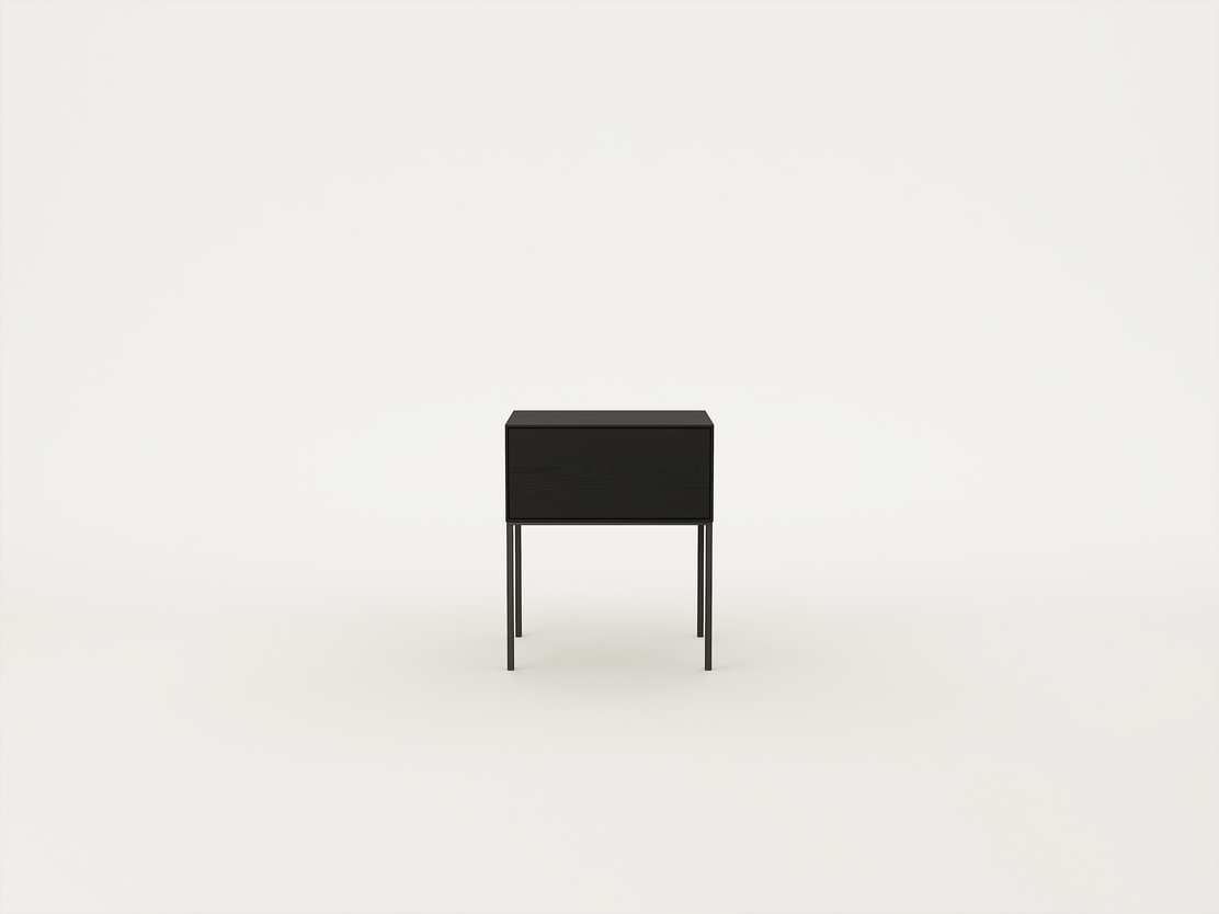 Ebony Ash / Matt Black